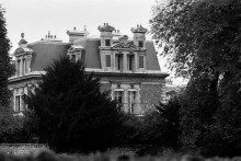 Une vue sur le Parc de Montretout, résidence des Le Pen à Saint-Cloud près de Paris