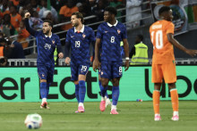 Les Bleus après le but de Rayan Cherki contre la Côte d'Ivoire à Nantes, le 4 juin 2026.