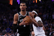 Victor Wembanyama, n° 1 des San Antonio Spurs, au cours du troisième quart-temps du quatrième match de la finale de la NBA 2026 contre les New York Knicks, au Madison Square Garden, le 10 juin 2026 à New York.