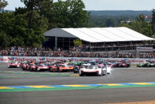 Le départ de la 94e édition des 24 heures du Mans, samedi 13 juin 2026.