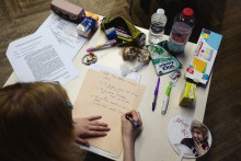 Une lycéenne en train de passer le baccalauréat (illustration).