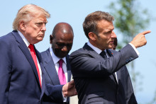 Donald Trump et Emmanuel Macron, au sommet du G7 à Évian, le 16 juin 2025