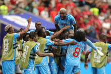 Les Léopards de la RDC célèbrent l'égalisation de Yoane Wissa face au Portugal à la Coupe du monde, le 17 juin 2026 à Houston.