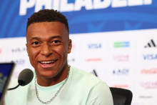 Le capitaine des Bleus Kylian Mbappé en conférence de presse avant France-Irak, le 21 juin 2026 à Philadelphie lors de la Coupe du monde.