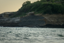 Un pan de falaise s'est effondré en contrebas du phare de Biarritz mercredi 24 juin 2026.