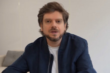 Greg Guillotin prend la parole pour dénoncer le tourisme animalier.