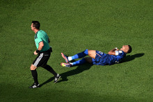 L'arbitre Ilgiz Tantashev et le footballeur français Kylian Mbappé durant le match France-Paraguay de la Coupe du monde de football de la Fifa, à Philadelphie (États-Unis), le 5 juillet 2026.