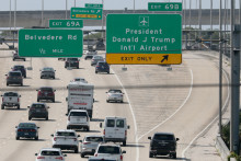 En Floride, l'aéroport de Palm Beach porte désormais le nom de Donald Trump