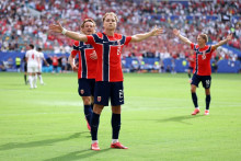 Le Norvégien Andreas Schjelderup célèbre son but contre l'Angleterre en quarts de finale de la Coupe du monde, le 11 juillet 2026 à Miami.