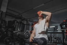 Un sportif dans une salle de musculation (photo d'illustration).