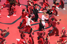 Le groupe BTS lors du concert de la mi-temps de la finale de la Coupe du monde
