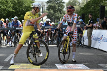 Tadej Pogacar et Jonas Vingegaard sur le Tour de France, le 18 juillet 2026.