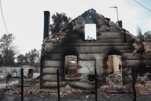 Une maison de Marcheprime brûlée par l'incendie montre qui sévit en Gironde