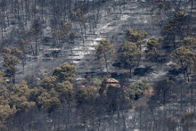 1855082-des-incendies-ont-touche-le-departement-du-var-ces-derniers-jours