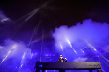 Le DJ français Kavinsky lors de la cérémonie de clôture des JO de Paris 2024 le 8 septembre 2024.