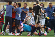 Leandro Paredes s'en prend à Gavi après la finale perdue par l'Argentine contre l'Espagne à la Coupe du monde 2026.