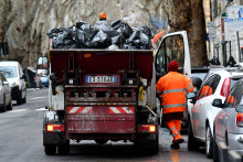 Un éboueurs à Rome, en Italie (photo d'illustration)