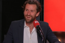 Pablo Mira dans les Grosses Têtes