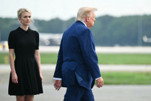 Donald Trump et son assistante, Natalie Harp, le 22 juillet aux États-Unis