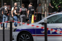 Une voiture de police à Paris