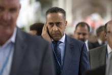 Abdellatif Hammouchi, directeur général des services secrets marocains (DGST), se promène lors d'une visite à la COP22, à Marrakech, le 8 novembre 2016.