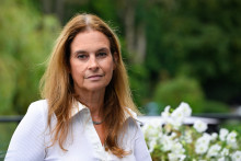 Karine Viseur, ancienne attachée de presse belge qui accuse Patrick Bruel de tentative de viol à Bruxelles en 2010, pose avant une interview près de Nivelles (Belgique) le 4 septembre 2026.