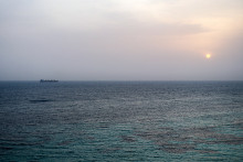 Un navire dans le détroit de Bab-el-Mandeb
