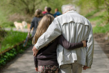 Un grand-père et sa petite fille (illustration)