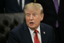 Le président américain Donald Trump s'exprime sur la santé dans le Bureau ovale de la Maison Blanche, à Washington, le 18 septembre 2026.