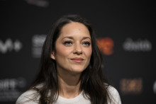Marion Cotillard présente son dernier long-métrage "7h40 ce jour-là"