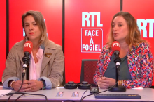 Aurore Jobard et Stéphanie Bonnet témoignent à visage découvert après avoir été victimes de violences sexuelles par l'ex-chirurgien Joël Le Scouarnec le 25 septembre 2026.