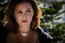 L'actrice française Anne-Élisabeth Blateau pose le 16 janvier 2019 lors du 22e Festival international du film comique de l'Alpe d'Huez, en France.