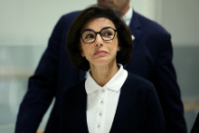 000_C9HT7HERachida Dati arrive au palais de justice de Paris le 28 septembre 2026 pour les plaidoiries finales de son procès pour corruption.