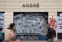 Une boutique André fermée, en juin 2023.