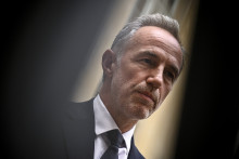 Le maire PS de Paris Emmanuel Grégoire a annoncé mardi un plan d'adaptation au changement climatique de 400 millions d'euros