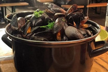 Un plat de moules (illustration)