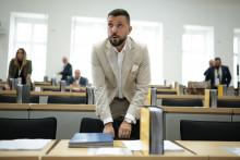 Tobias Rausch de l'AfD lors du vote pour le Parlement régionale en Saxe-Anhalt, le 6 octobre 2026.