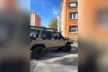 La Jeep de la police nationale qui fonce sur des lycéens à Dunkerque, le 5 octobre 2026.