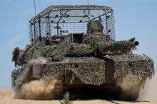 Le projet MGCS est supposé  accoucher du char successeur au Leopard 2 allemand et au Leclerc français aux alentours de l'année 2040