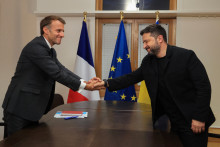 Emmanuel Macron et Volodymyr Zelensky à Bruxelles le 15 octobre 2026.