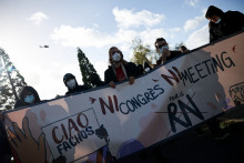 Une manifestation contre le congrès du RN, à Orléans le 25 octobre.