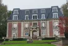 Le Château de Dammarie-lès-lys qui abrite la Star Academy