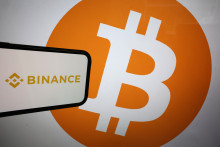 Le logo de Binance, le 6 juin 2023 à San Anselmo, en Californie.