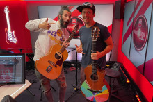Jason Mraz & Waxx dans Foudre