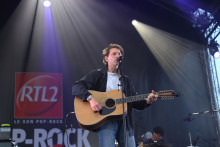 Raphaël en concert au RTL2 Pop-Rock Live à La Londe Les Maures