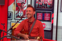 PÉPITE – Charlie Winston en live et en interview dans Le Double Expresso RTL2 (17/10/25)