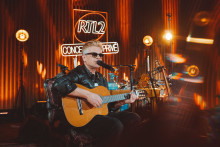 Benjamin Biolay en Concert Très Très Privé RTL2 aux Studios Ferber