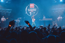 Mika en concert aux 10 ans du Double Expresso RTL2