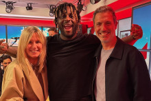 Myles Smith dans Le Double Expresso RTL2