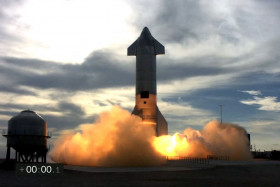 SpaceX a réussi à poser le dernier prototype de sa fusée Starship après un vol d'essai le 3 mars 2021